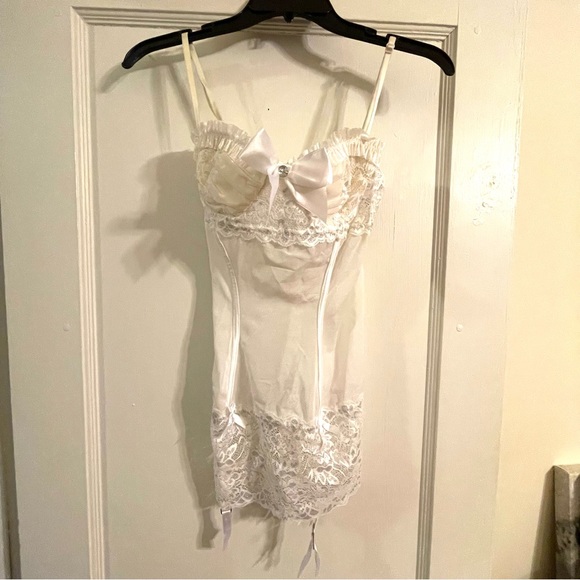 Coquette White Lacy Chemise with Padded Bra | Sexy Sparkly Lingerie Bride Lace - Picture 4 of 14